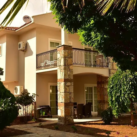 Vila Emerald 3